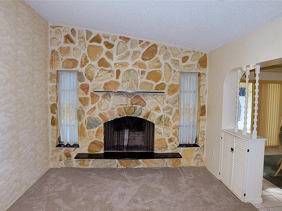 5th image of 904 W Shannon Ct