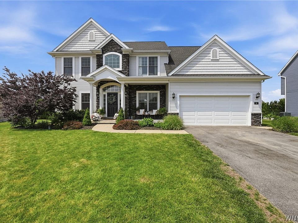 1st image of 14 Silent Meadow Ln