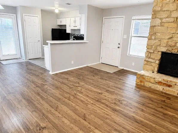 823 Taulbee Ln #B, Austin, TX 78757