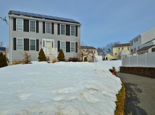 16 Wood Ln, Lawrence, MA 01843
