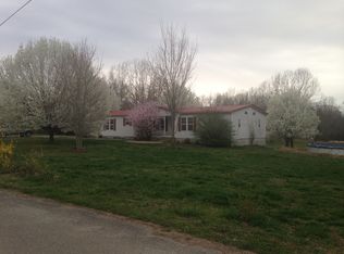 2260 Jim Taylor Rd, Woodlawn, TN 37191