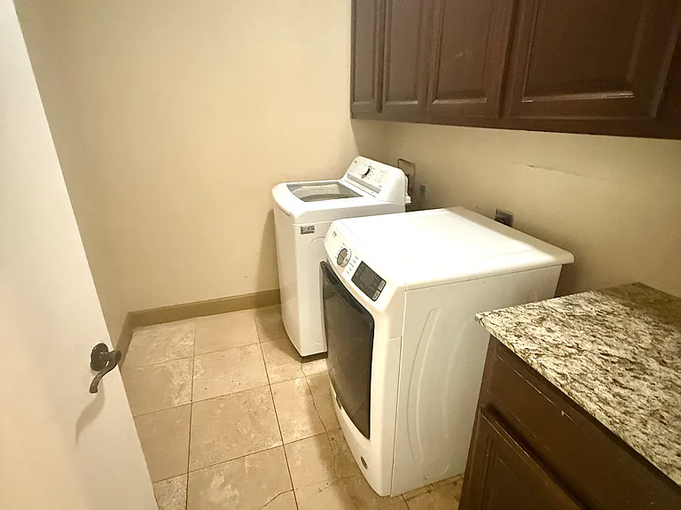 5235 Willis Ave — Photo 14