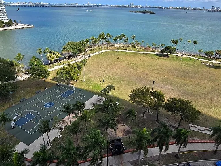 1900 N Bayshore Dr #3518 — Photo 21