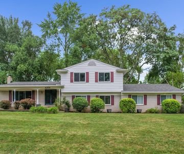 4201 Claire Dr, West Bloomfield, MI, 48323