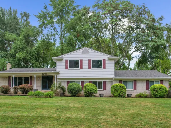 4201 Claire Dr, West Bloomfield, MI 48323