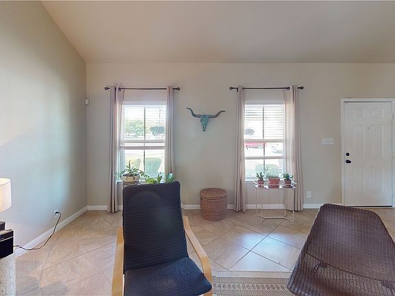 3rd image of 209 Frio River Trl