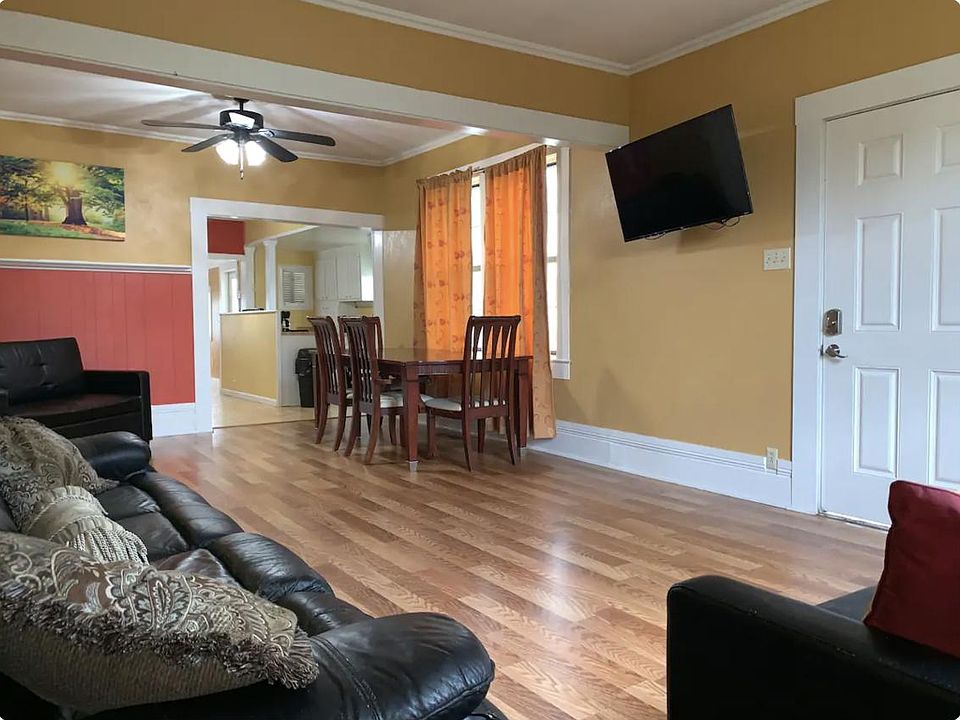 1st image of 408 W Linwood Ave