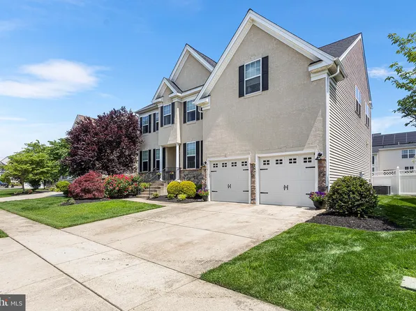 318 Windsor Rd, Mullica Hill, NJ 08062