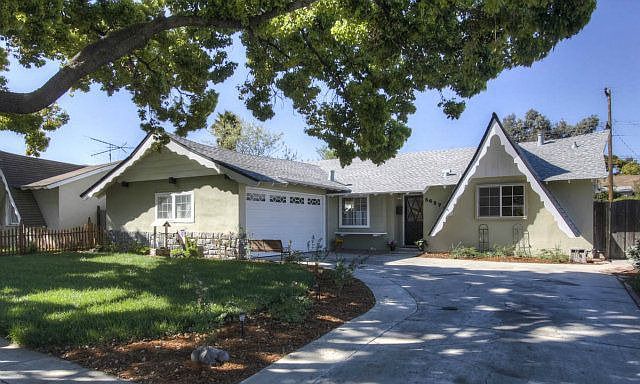 1st image of 5657 Holland Ln