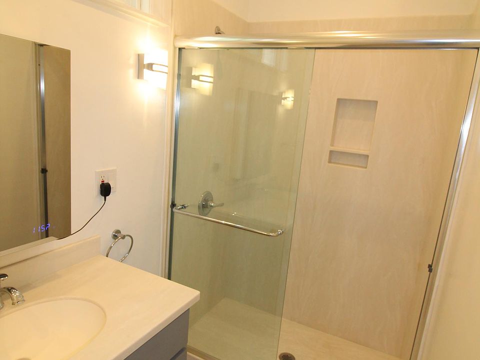 Bathroom #2