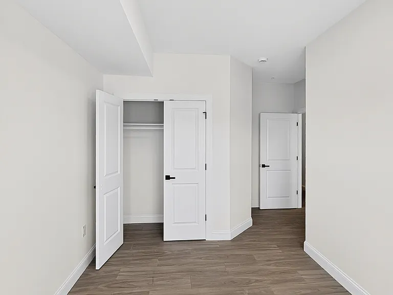 270 Hunterdon St #1 — Photo 13