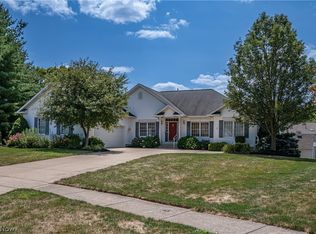125 Pin Oak Trl, Seville, OH 44273