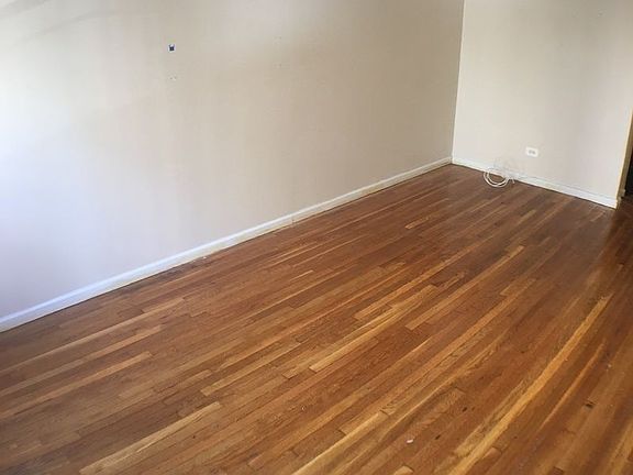 3rd image of 520 E 21st St APT 1G