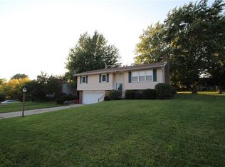 824 Ridgeview Dr, Bellefontaine, OH 43311