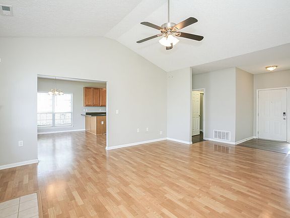 5th image of 2336 Valley Creek Way