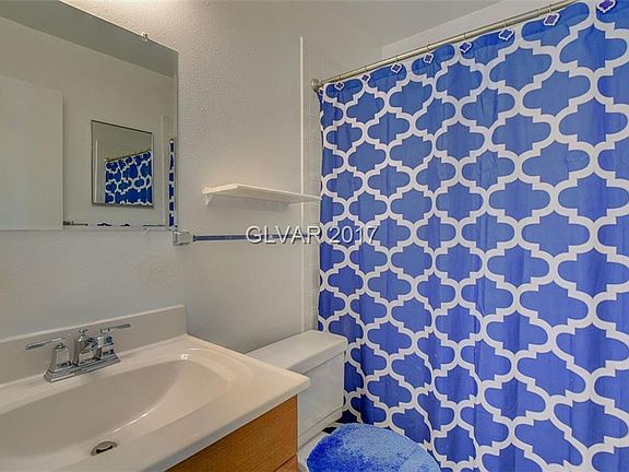 4th image of 615 L Ave