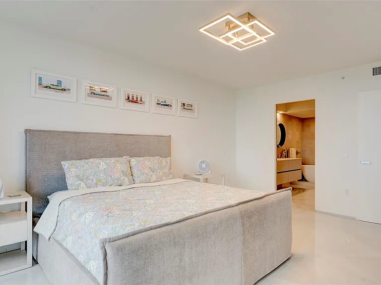 4240 Galt Ocean Dr #1006 — Photo 14