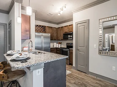 Adventure, 1 bed x 1 bath, 661 sq. ft.