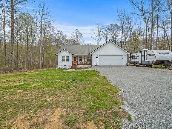 4th image of 714 Wallace Way