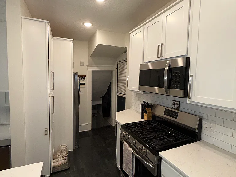 2805 Clinton Ave — Photo 12
