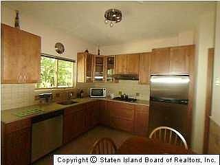 2nd image of 73 Woodcutters Ln
