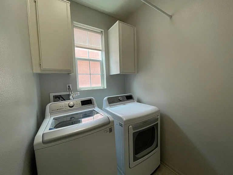 1591 Stow Grove Ave — Photo 29