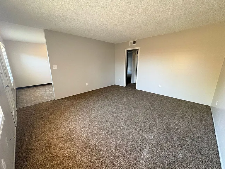 M12- 2816 N. Halfmoon Dr. — Photo 4