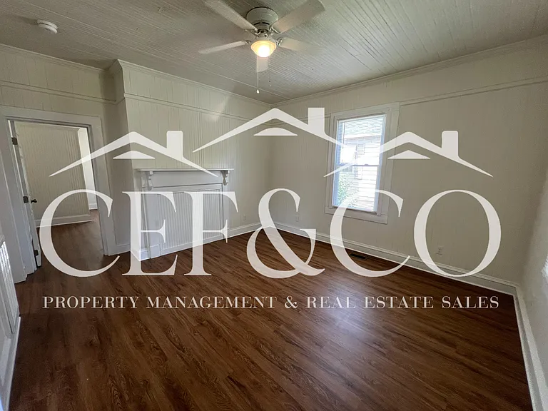 696 Maywood St — Photo 15