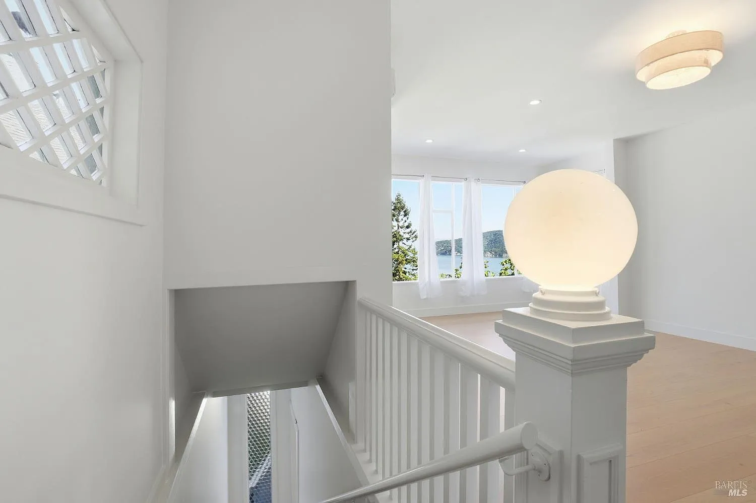 2 bed, 2.0 bath, 1087 sqft, $6,500 — Photo 4