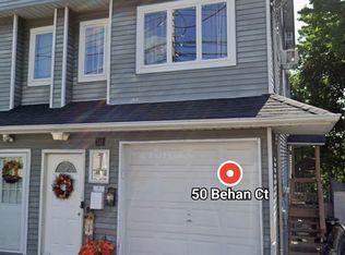 50 Behan Ct, Staten Island, NY 10306