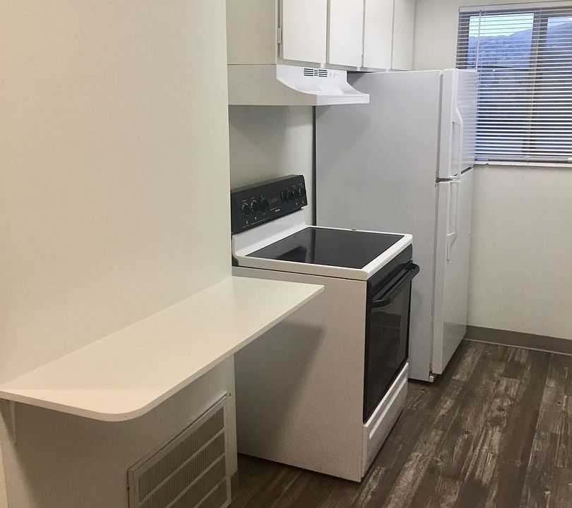 1st image of 1121 E 500 S APT 21