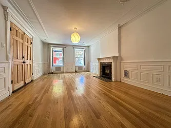 661 Jefferson Avenue, #1