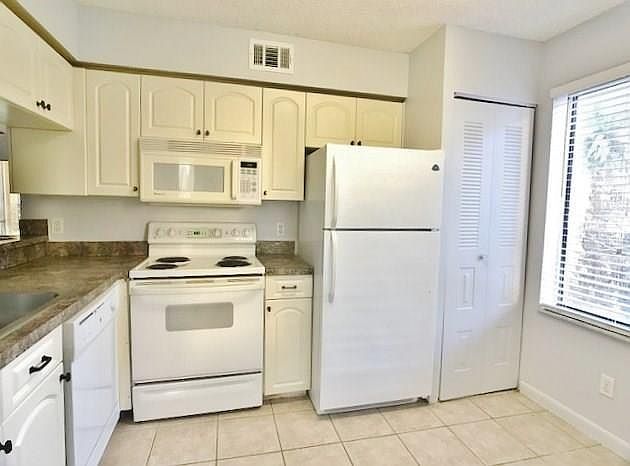 1st image of 1162 Coral Club Dr #1162