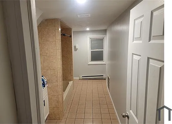 2 bed, 1150 sqft, $2,000 — Photo 3