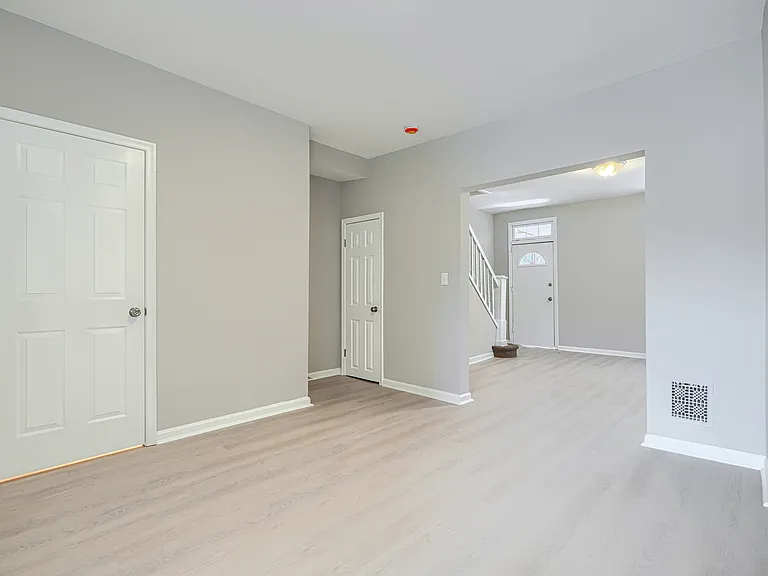 614 Savage St — Photo 20