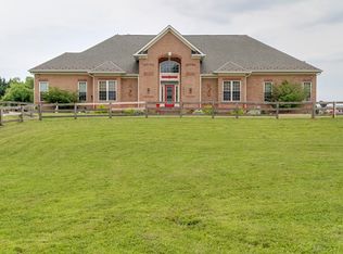 2890 Runnymede Dr, Westminster, MD 21158