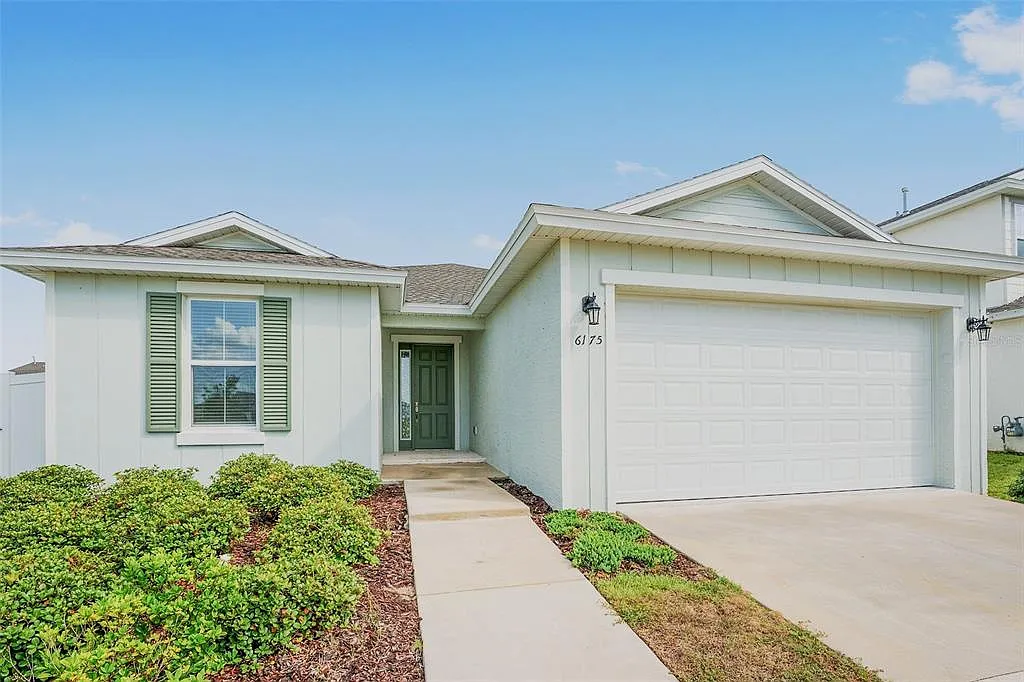 4 bed, 2.0 bath, 1910 sqft, $2,550 — Photo 4