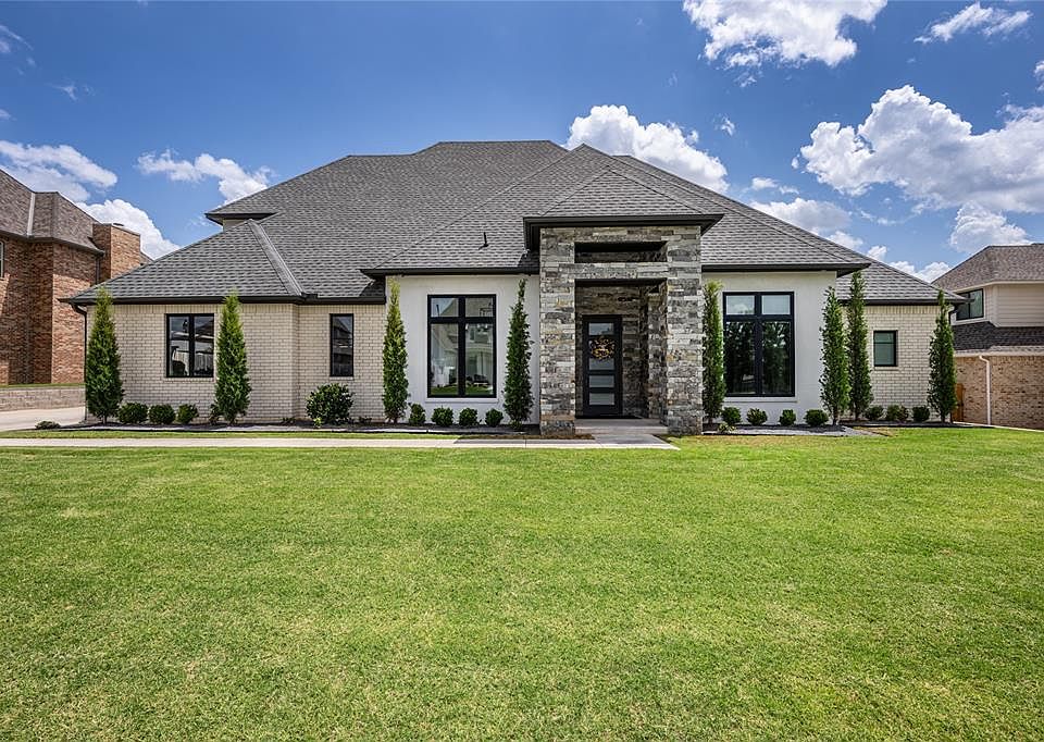 1st image of 3116 Basanova Dr