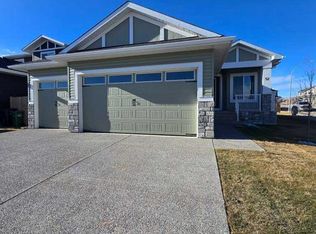 52 E Lakes Estates Cir, Strathmore, AB T1P0B6