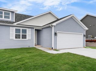 1400 Lilac Ln, Stoughton, WI 53589