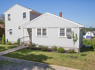 4 Blueberry Ln, Gloucester, MA 01930