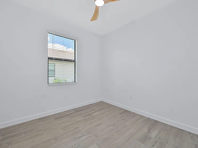 20492 Verawood Loop — Photo 26