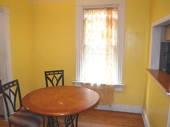 5th image of 50 E 8th St