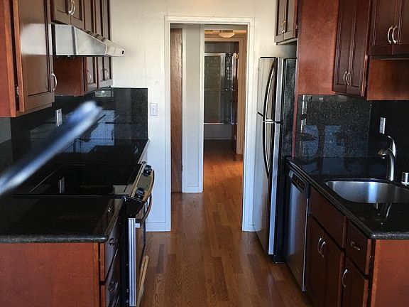 2nd image of 15 Cervantes Blvd APT 206
