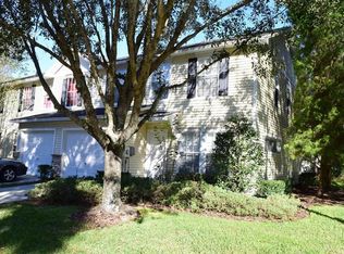 3012 Amber Oak Dr, Valrico, FL 33594
