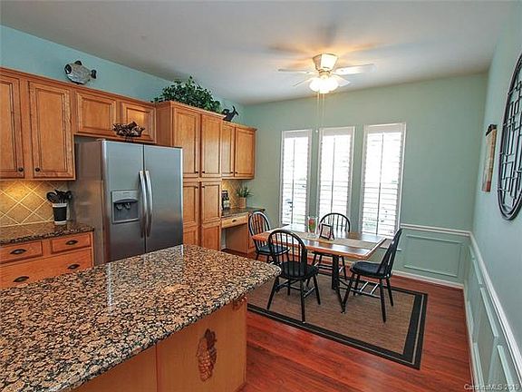 5th image of 5158 Grandview Dr