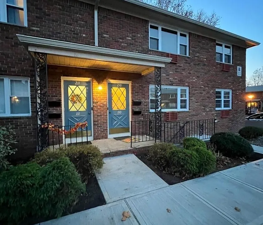 422 Ringwood Ave #B110