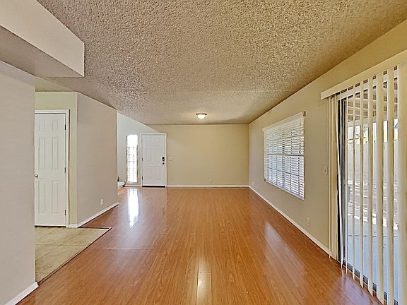 4th image of 18247 N 37th Dr