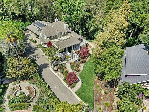 3rd image of 52 Chestnut Ave