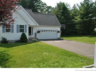 8 Podunk Cir, South Windsor, CT 06074